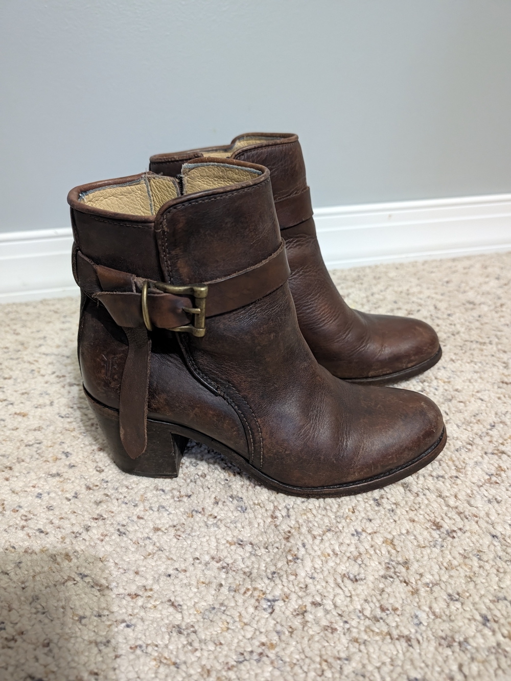 Frye Melissa Women's Brown Genuine Leather Knotted Short Ankle Boots 7